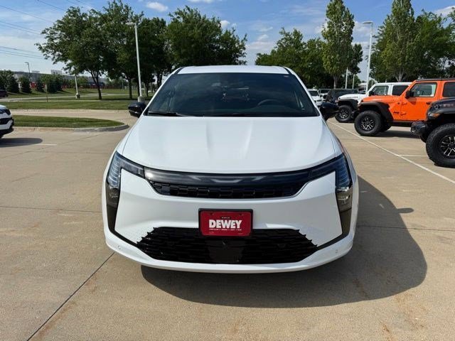 New 2027 Bright White Clear-Coat Exterior Paint Chrysler Select image 2