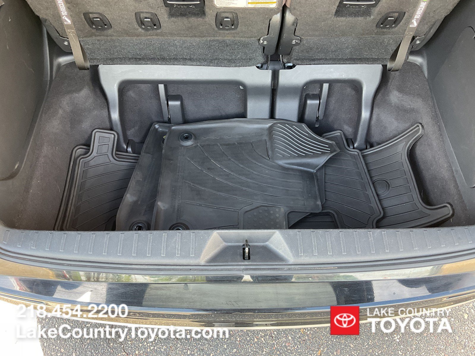 Used 2022 Silver Toyota Platinum image 16