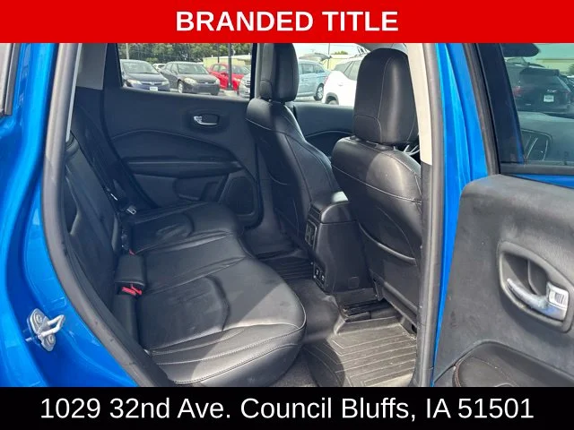 Used 2018 Blue Jeep Limited image 9