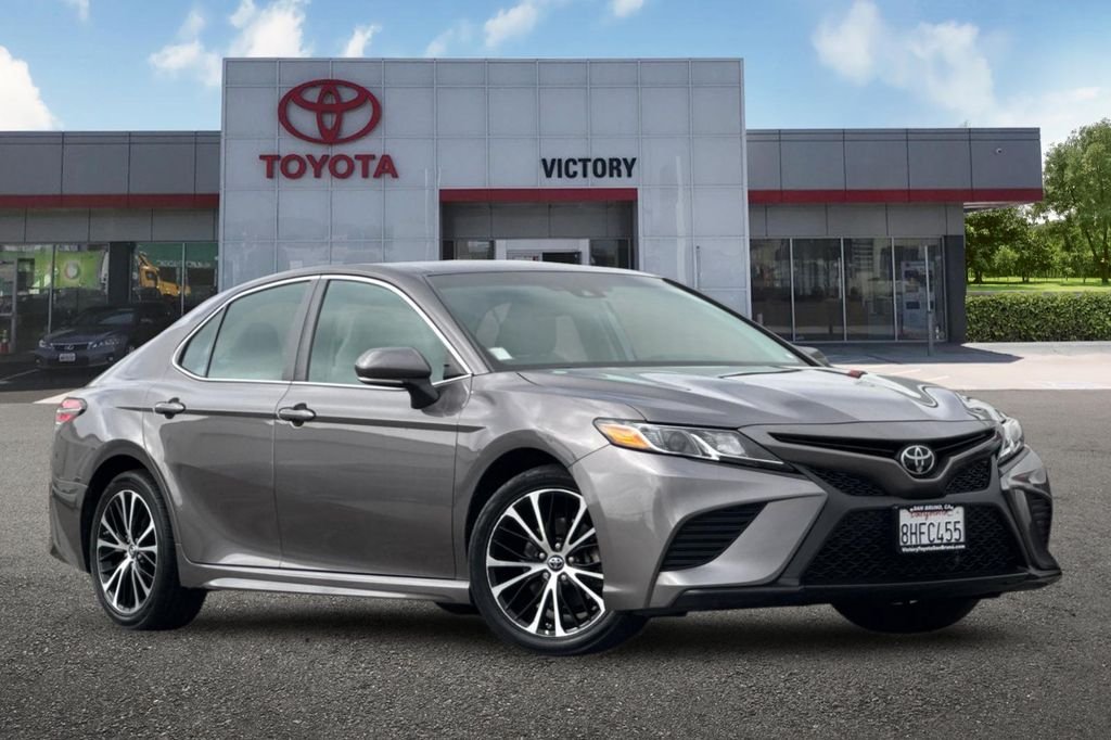 Certified Used 2018 Gray Toyota SE image 2