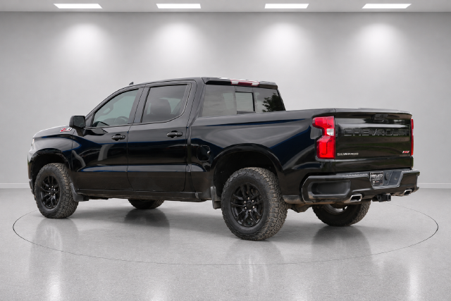 Used 2019 Black Chevrolet RST image 5