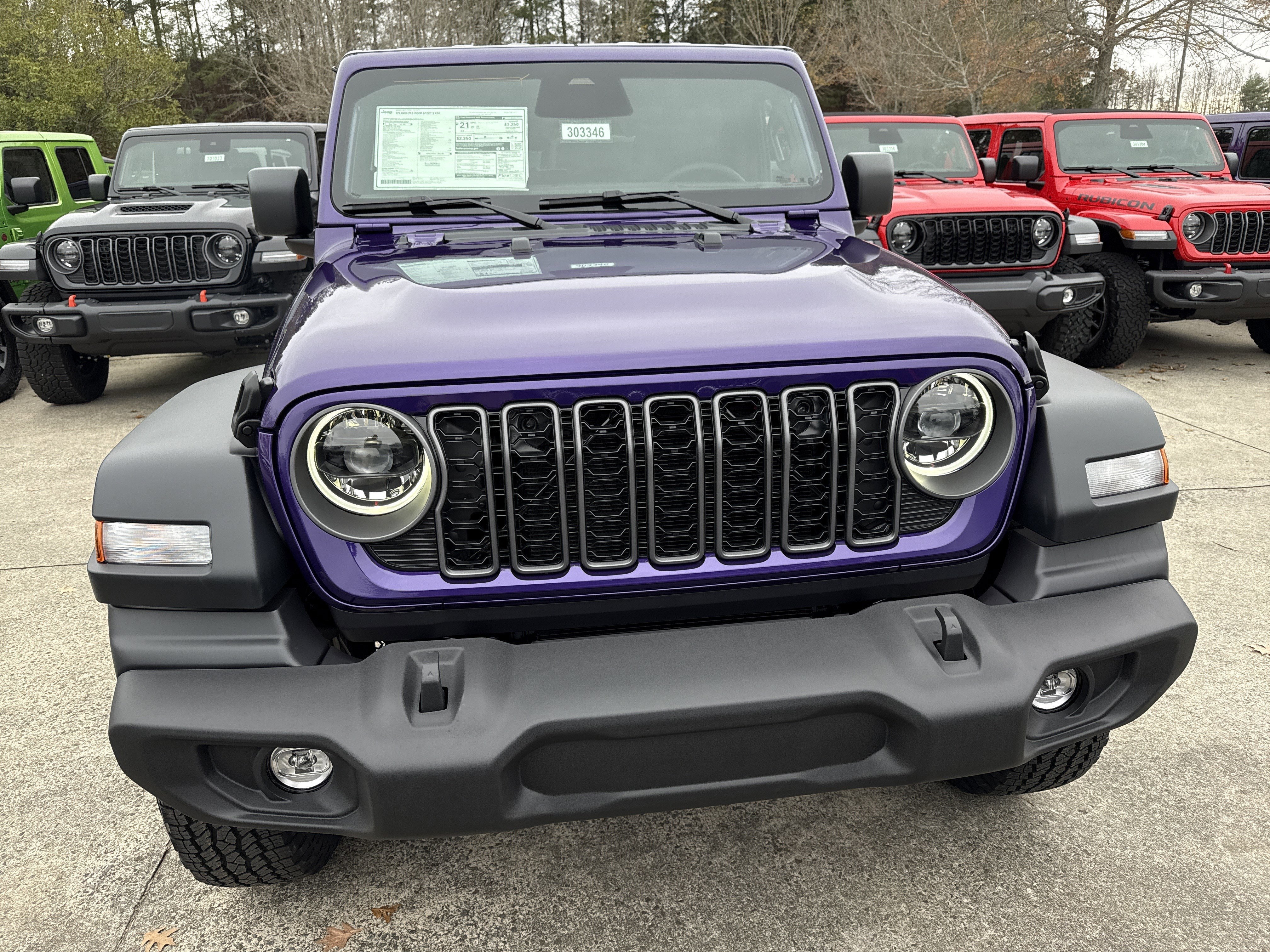 New 2026 Reign Jeep Sport S image 2