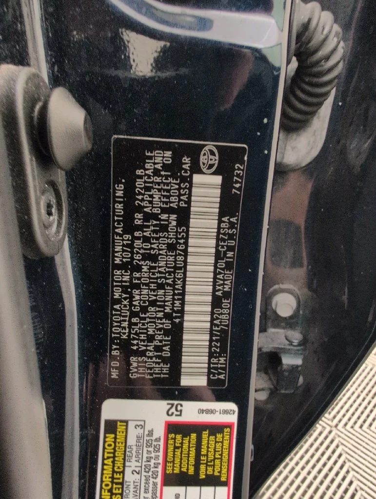 Certified Used 2020 Blue Toyota SE image 39