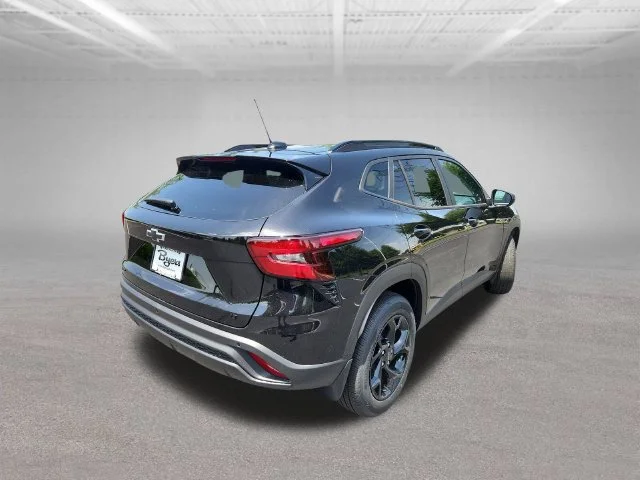 New 2026 Mosaic Black Metallic Chevrolet LT image 7