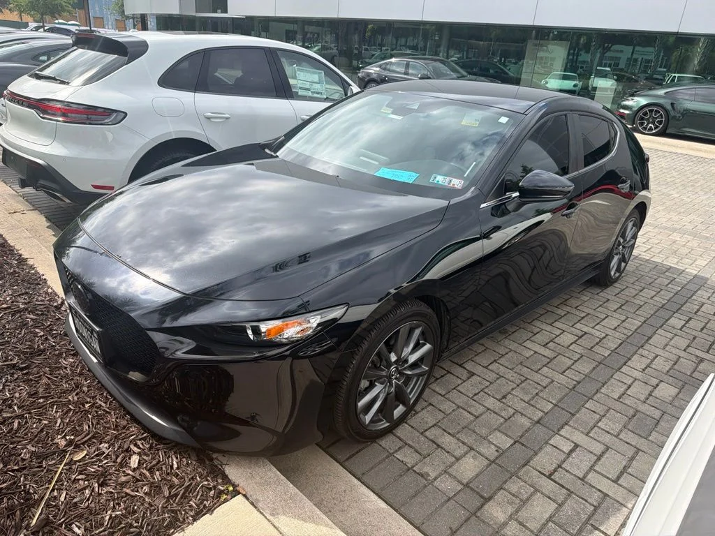 Used 2021 Black Mazda Select image 1