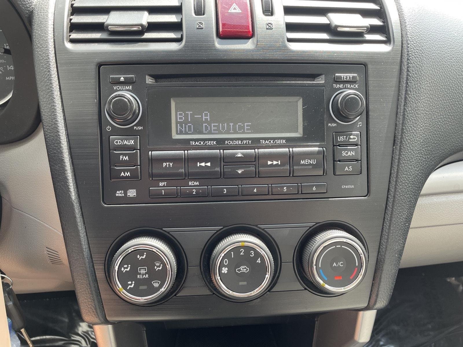 Used 2015 Quartz Blue Pearl Subaru 2.5i image 19