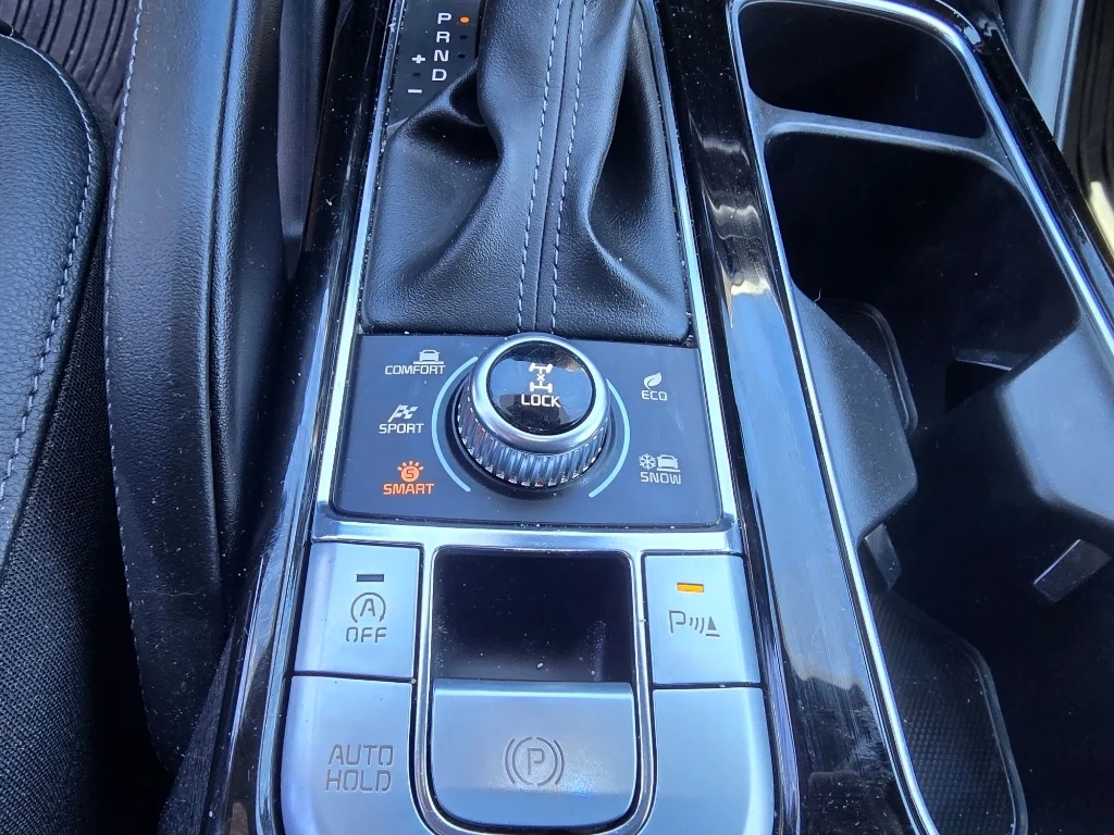 Used 2024 Gravity Gray Kia EX X-Line image 21
