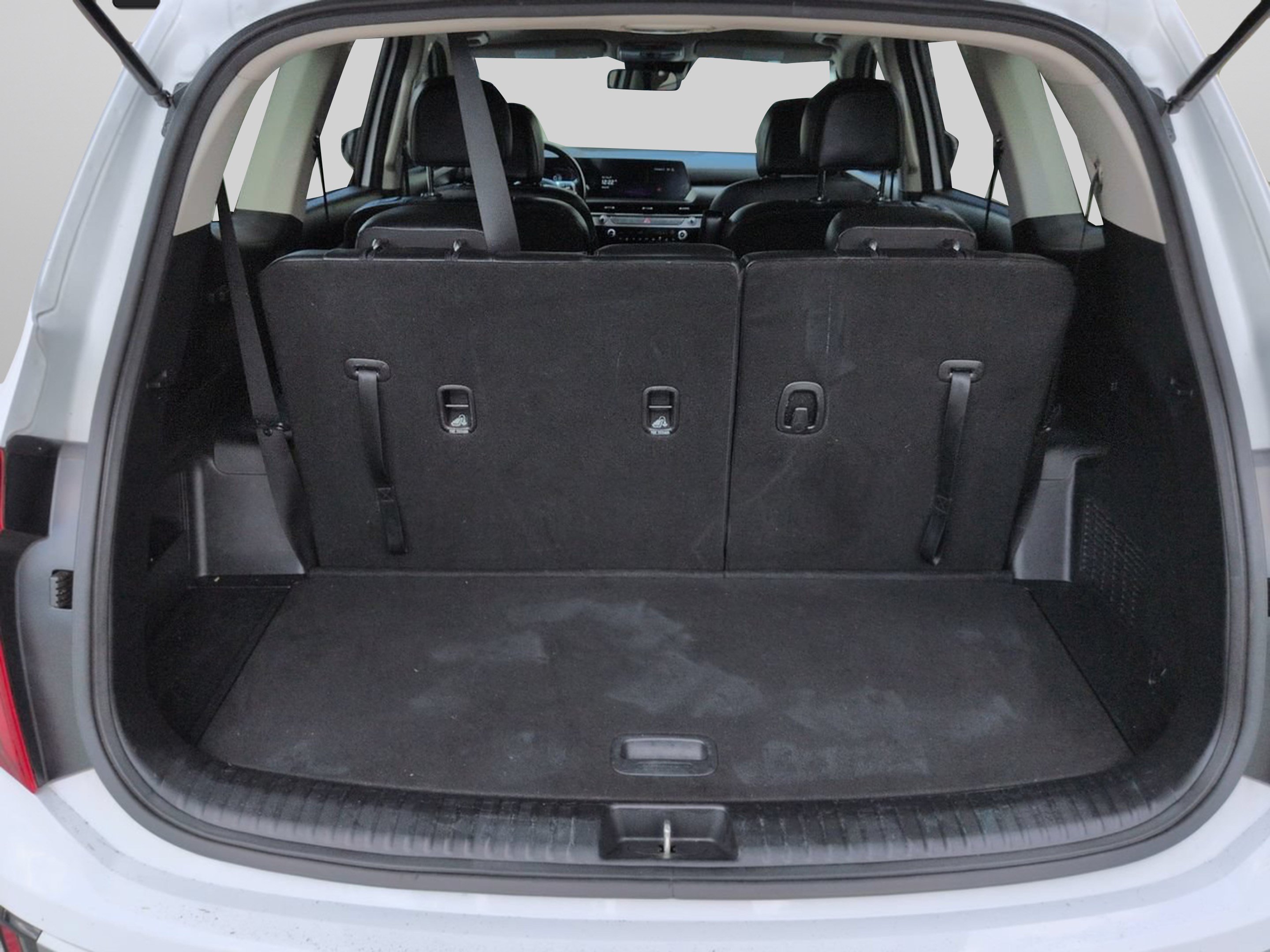 Certified Used 2024 Glacial White Pearl Kia S image 16