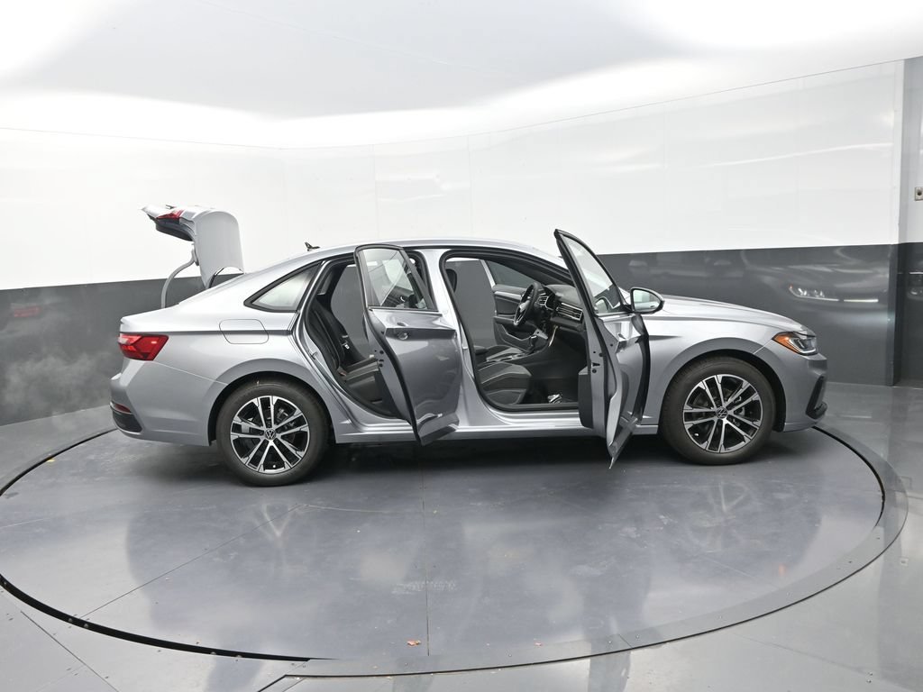 Used 2026  Volkswagen 1.5T Sport image 38