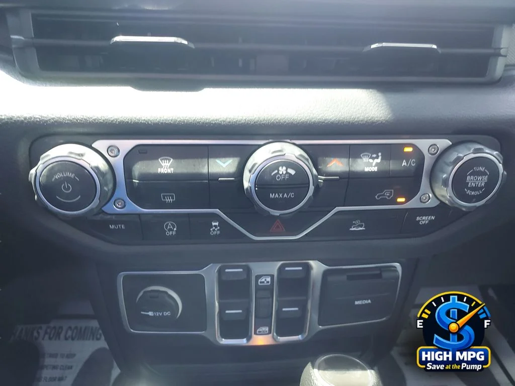 Used 2024 Gray Jeep Sport S image 18