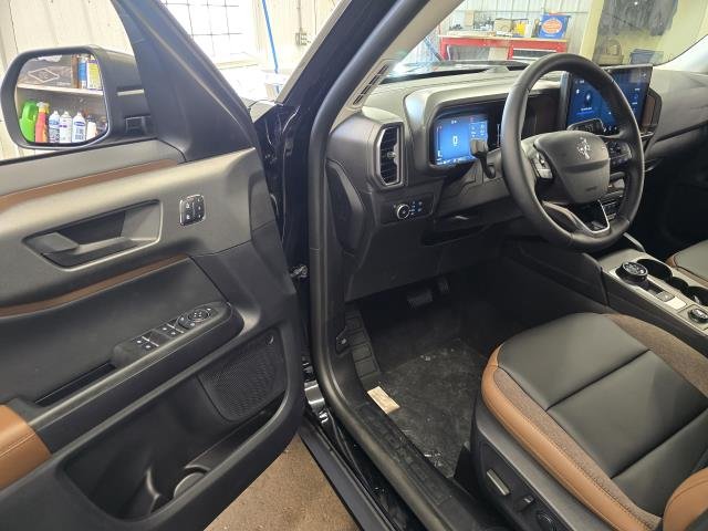 New 2026 Shadow Black FORD OUTER BANKS image 13