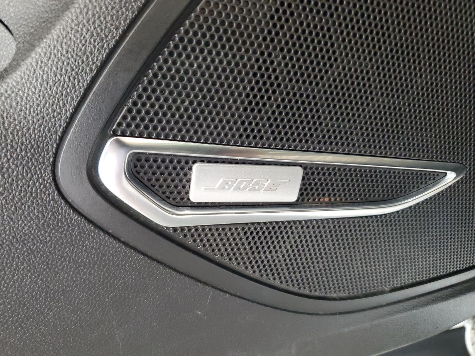 Used 2024 White Buick Avenir image 15