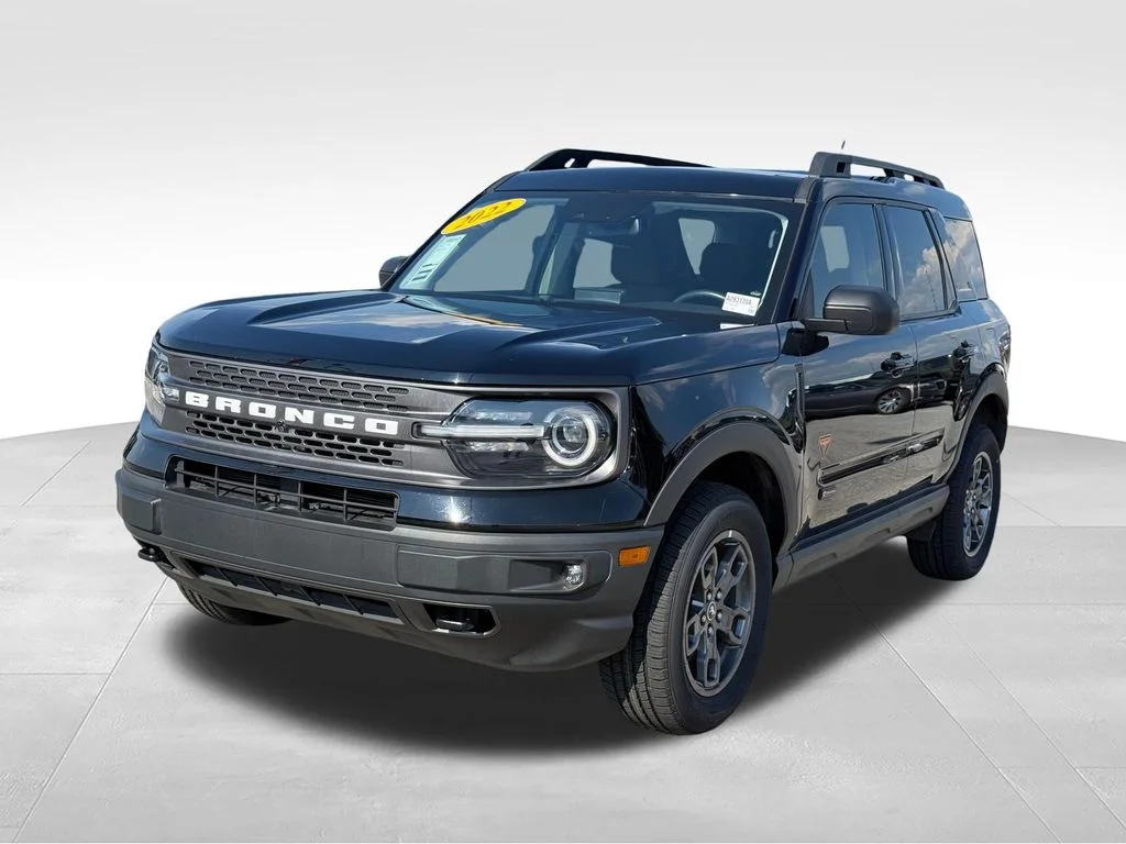 Used 2022 Black Ford Badlands image 1
