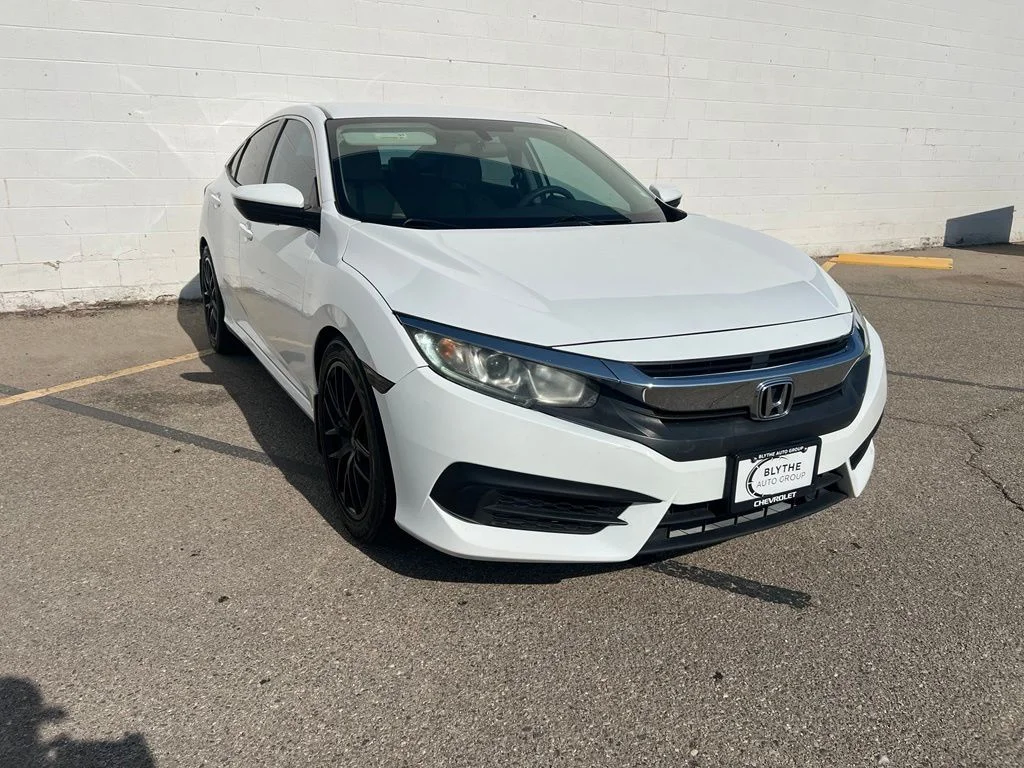 Used 2018 Taffeta White Honda LX image 8