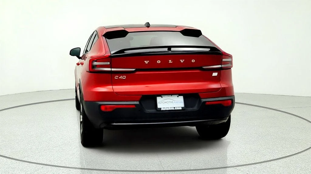 Used 2023 Fusion Red Metallic Volvo Twin eAWD Plus image 6