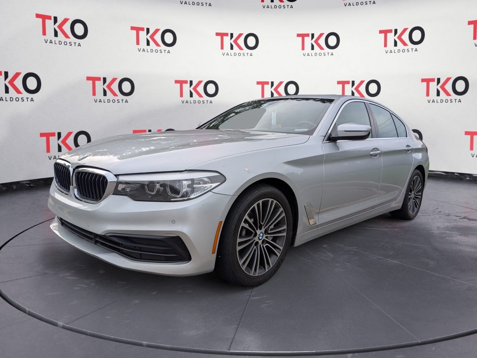 Used 2019 Silver BMW 530i image 5