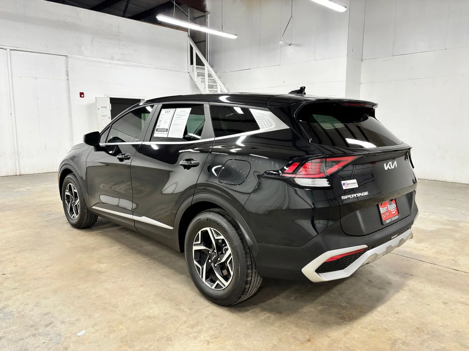 Used 2024 Black Kia LX image 5