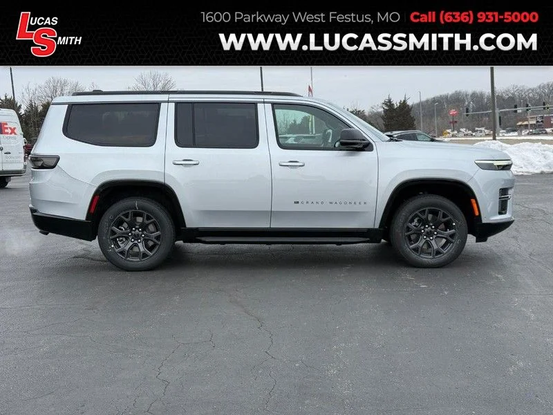 New 2026 Silver-Zynith Exterior Paint Jeep Limited Altitude image 1