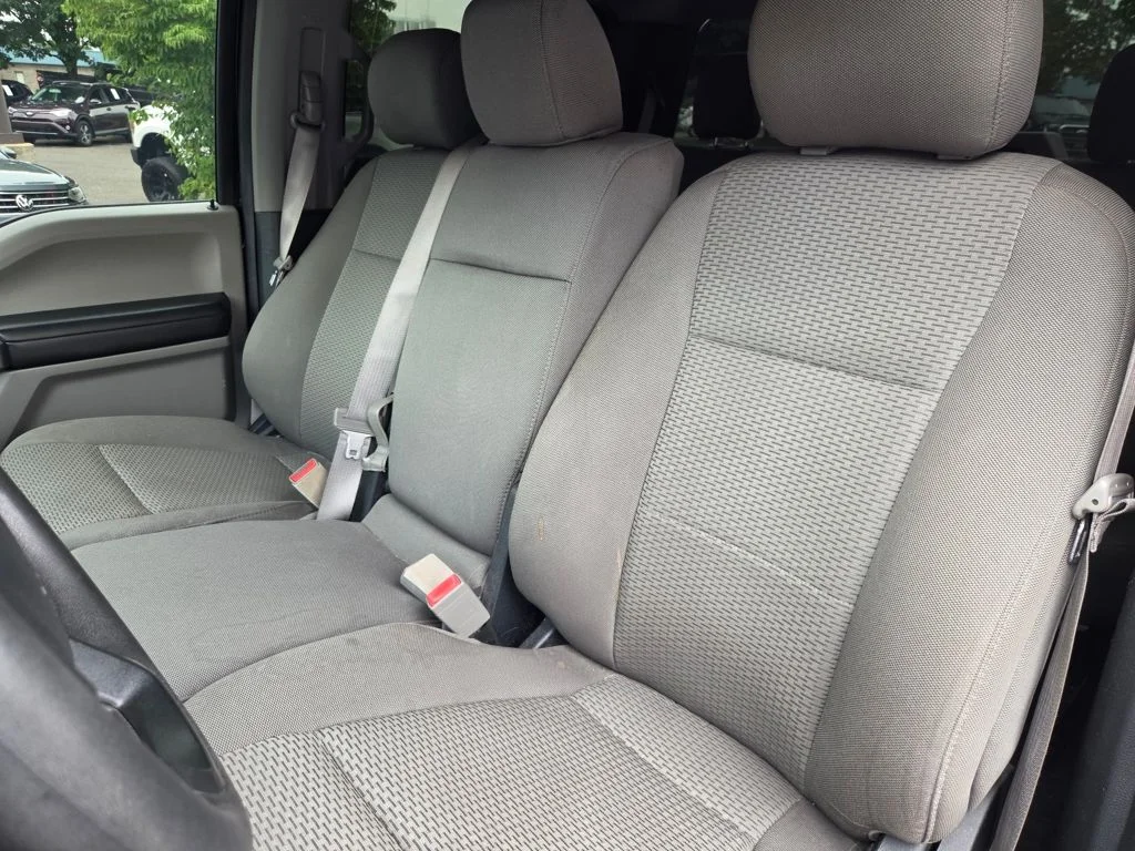 Used 2019 Blue Ford  image 13