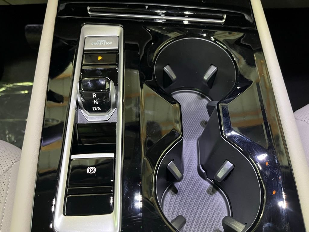 New 2026 White/off-white Volkswagen 2.0T SE w/Technology image 14