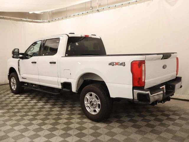Certified Used 2026 Oxford White Ford XLT Crew Cab image 21