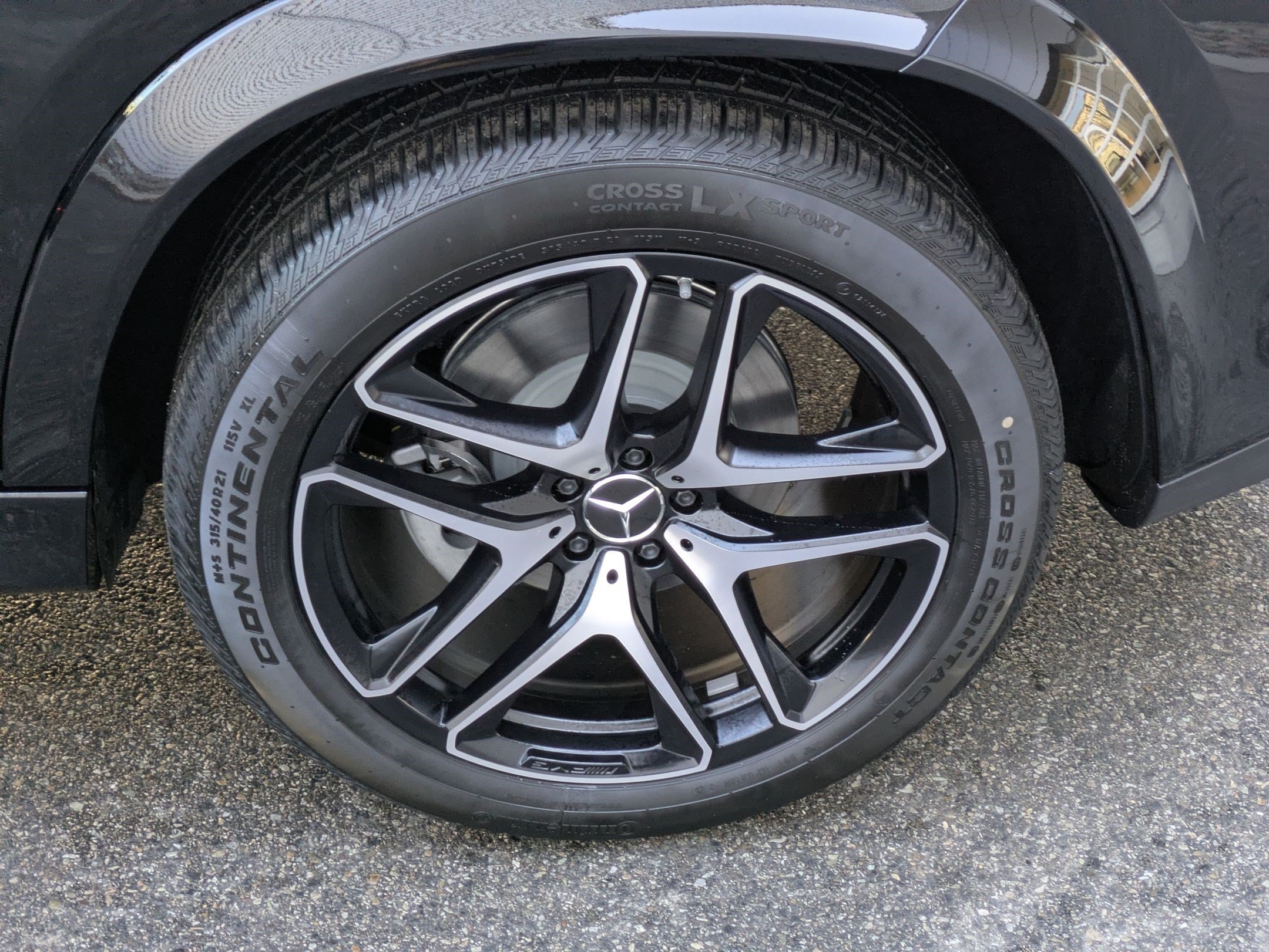 New 2026 Obsidian Black Metallic Mercedes-Benz AMG® GLE 53 image 32