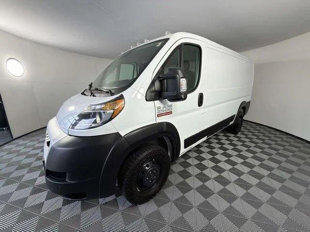 Used 2022 White Ram Base image 8