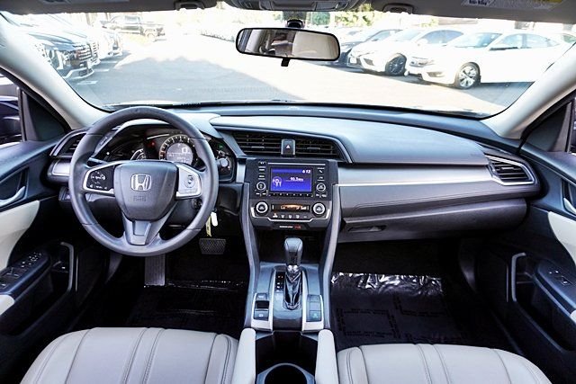 Used 2018 Purple Honda LX image 24