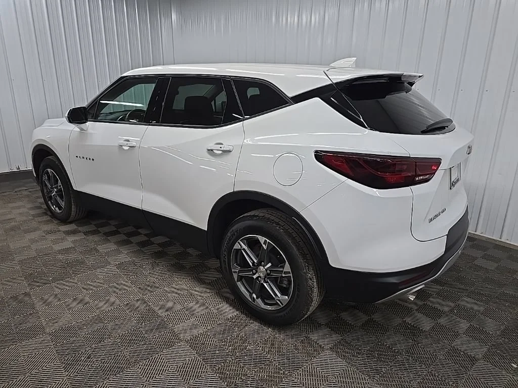 2023 Chevrolet Blazer 2LT - Photo 9