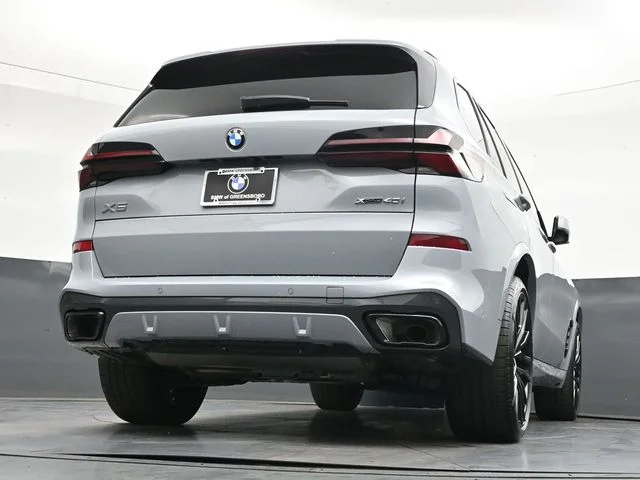 Used 2026 Gray BMW xDrive40i image 31