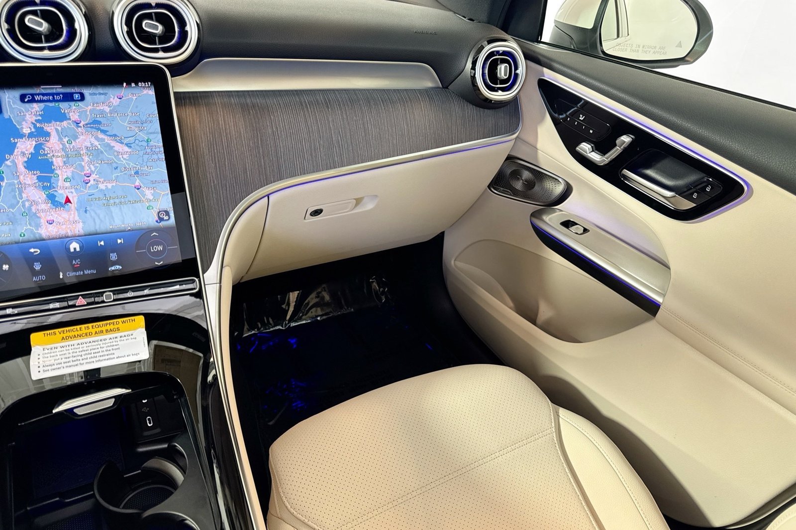 New 2026 Polar White Mercedes-Benz GLC 300 image 21