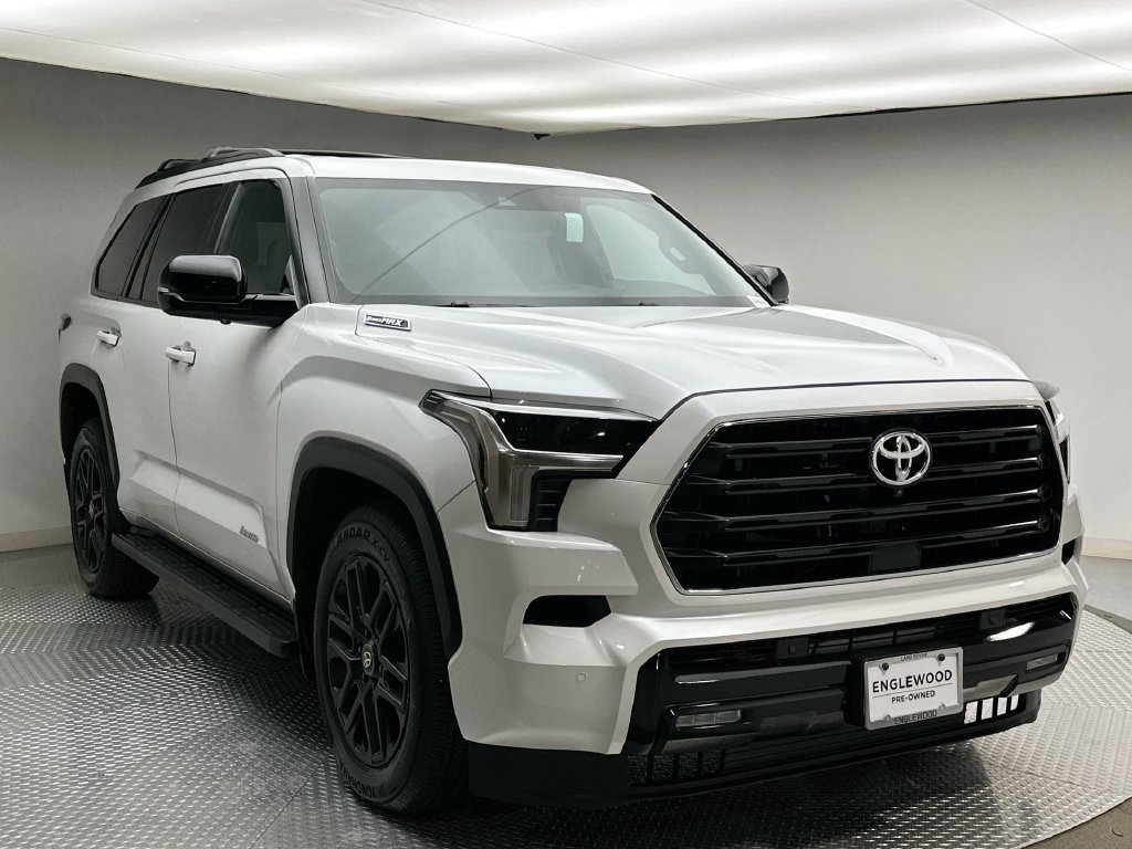 Used 2026 Pearl Toyota Limited image 15