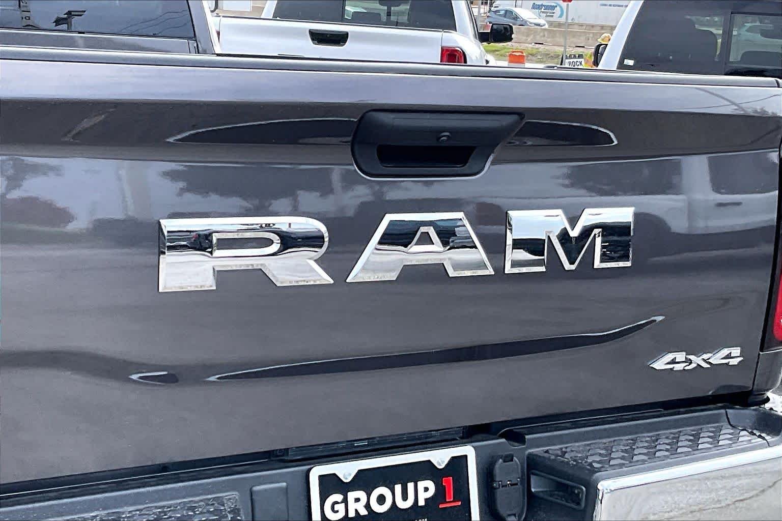 New 2026 Granite Crystal Metallic Clear-Coat Exterior Paint RAM Tradesman image 14
