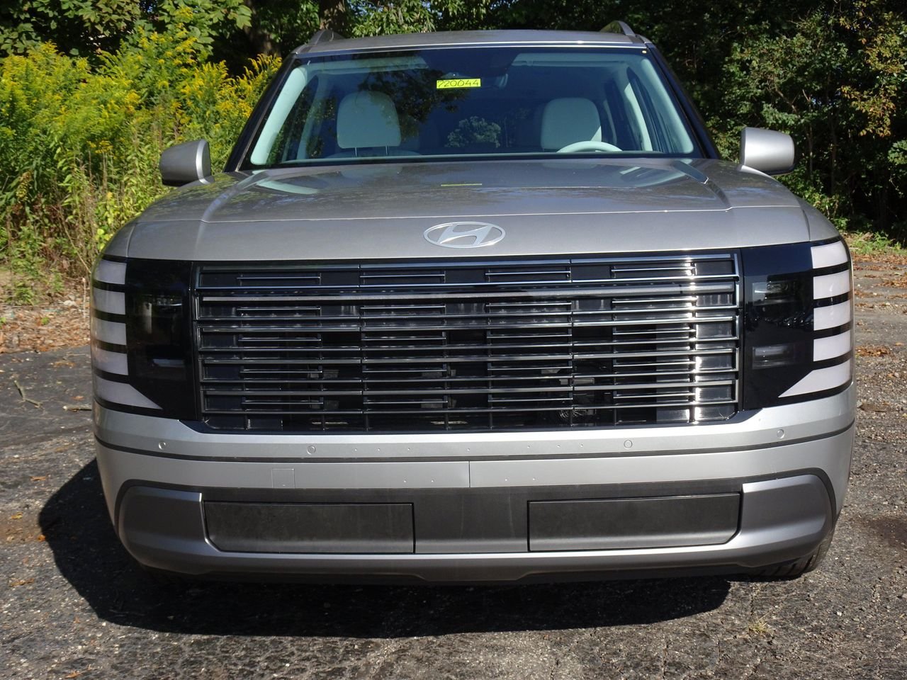 New 2027 Silver Hyundai SEL 7P image 7
