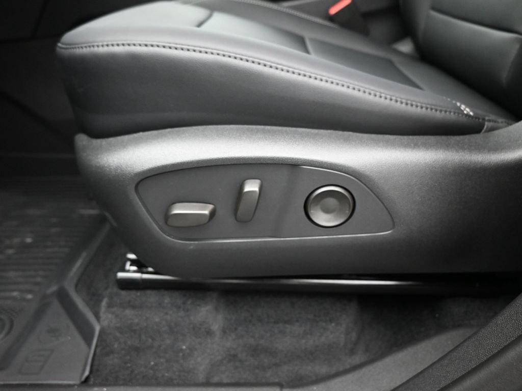 2026 GMC Acadia Elevation - Photo 12