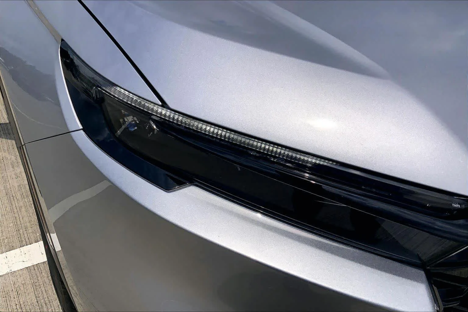 New 2026 Solar Silver Metallic Honda 2WD Sport Hybrid image 13