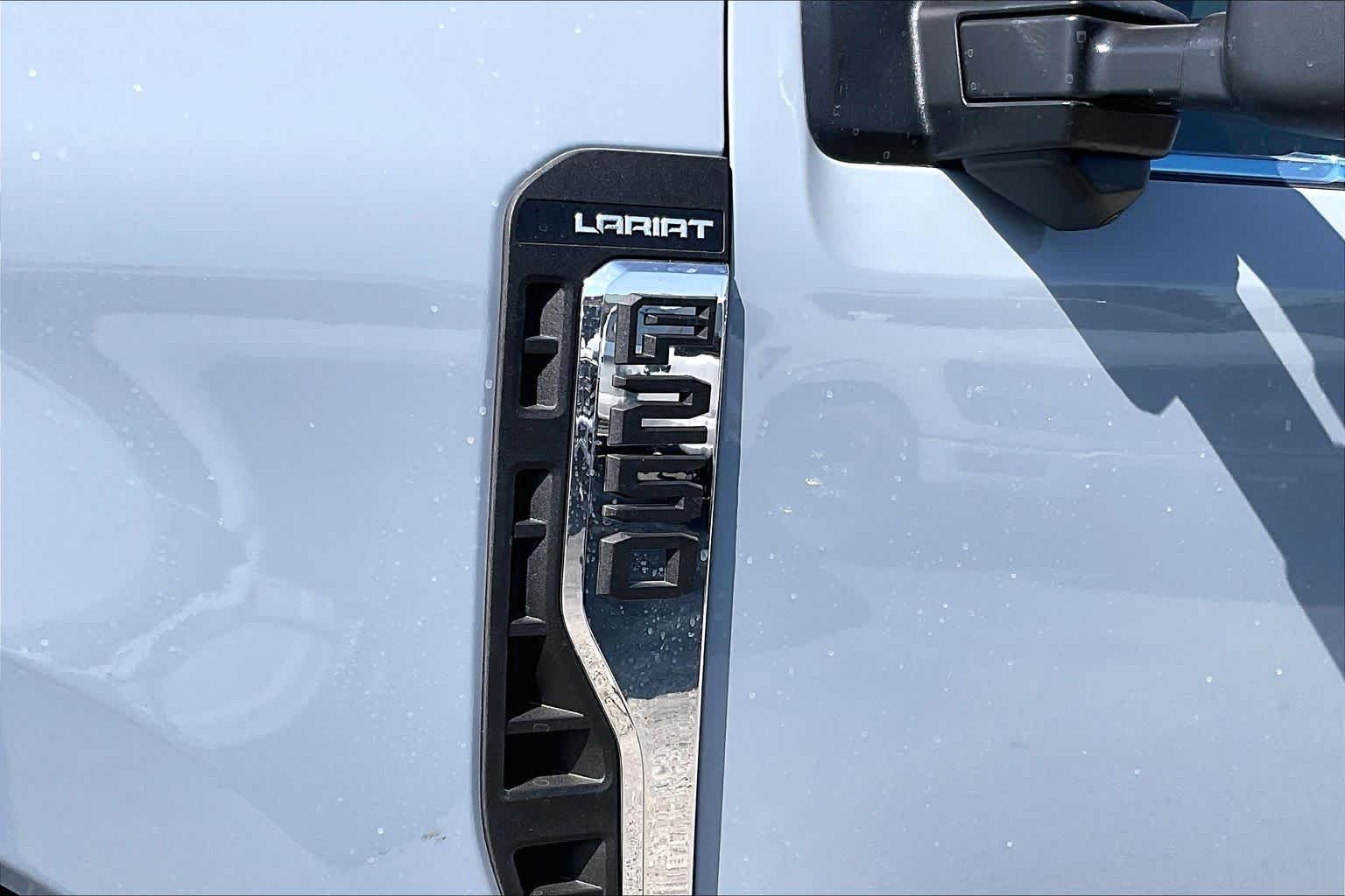 New 2026 Glacier Gray Metallic Tri-Coat Ford F-250® Lariat® image 14