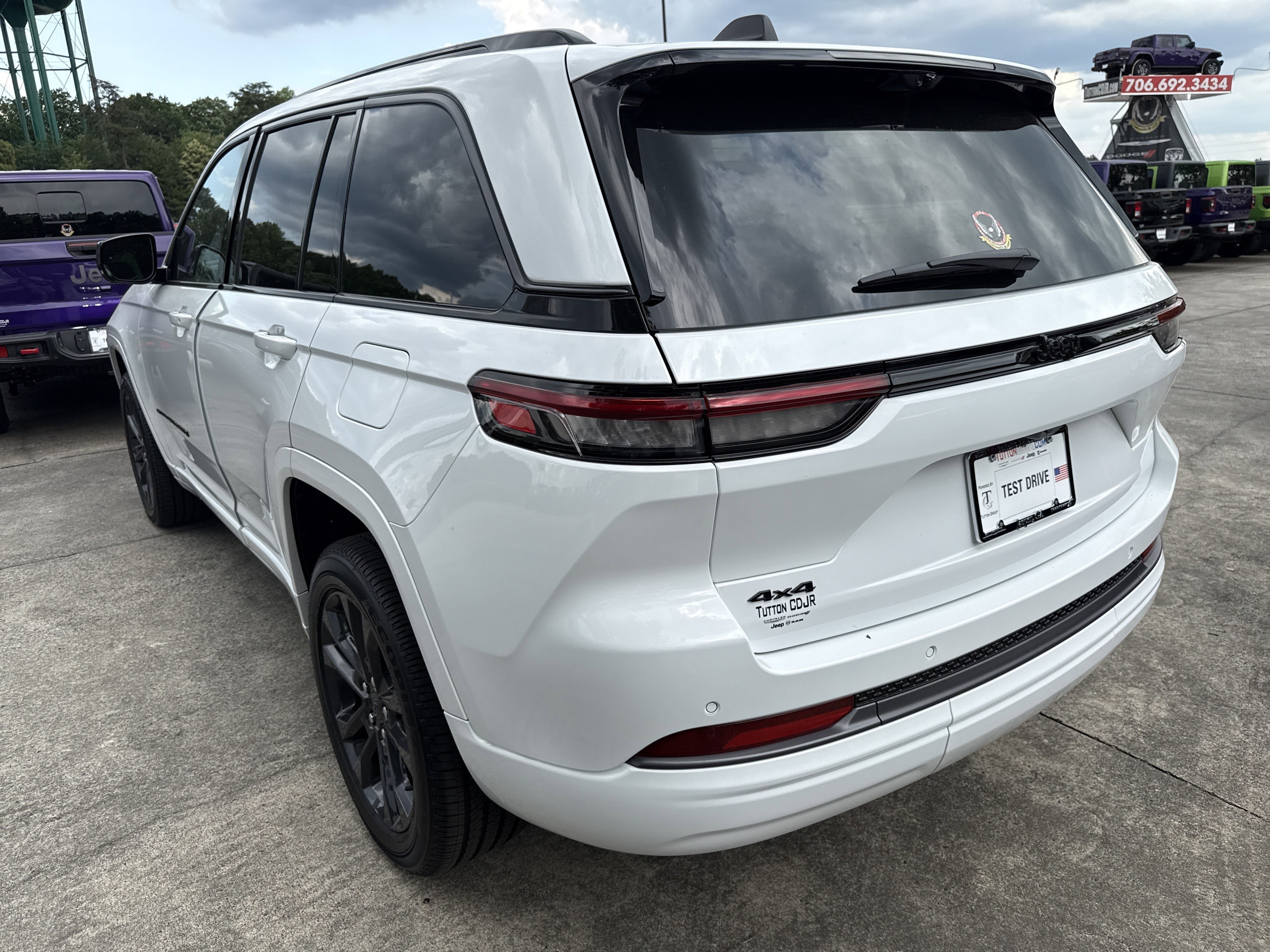 New 2026 Bright White Clearcoat Jeep Limited Reserve image 5
