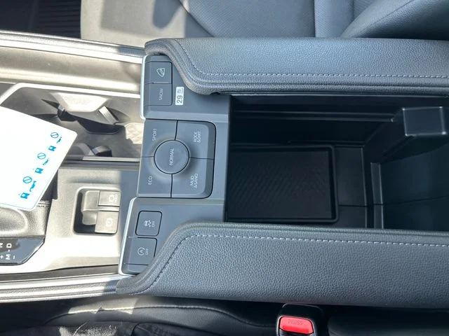 New 2026 Midnight Black Toyota XLE image 23