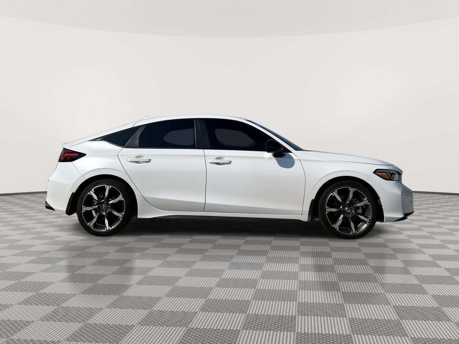 Used 2025 Platinum White Pearl Honda Sport Touring image 7