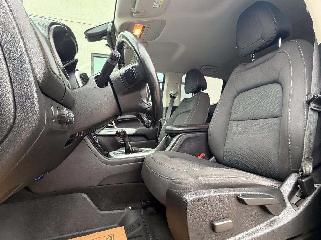 Used 2018 Green Chevrolet LT image 10