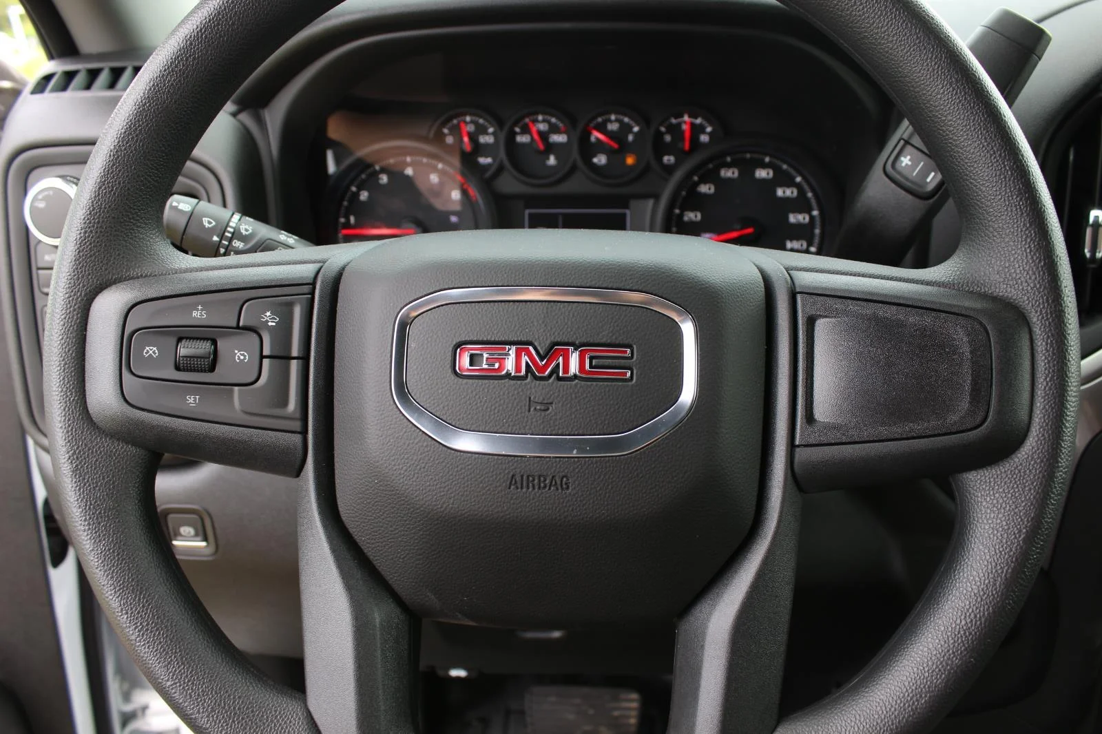 New 2026 Summit White GMC Pro image 17