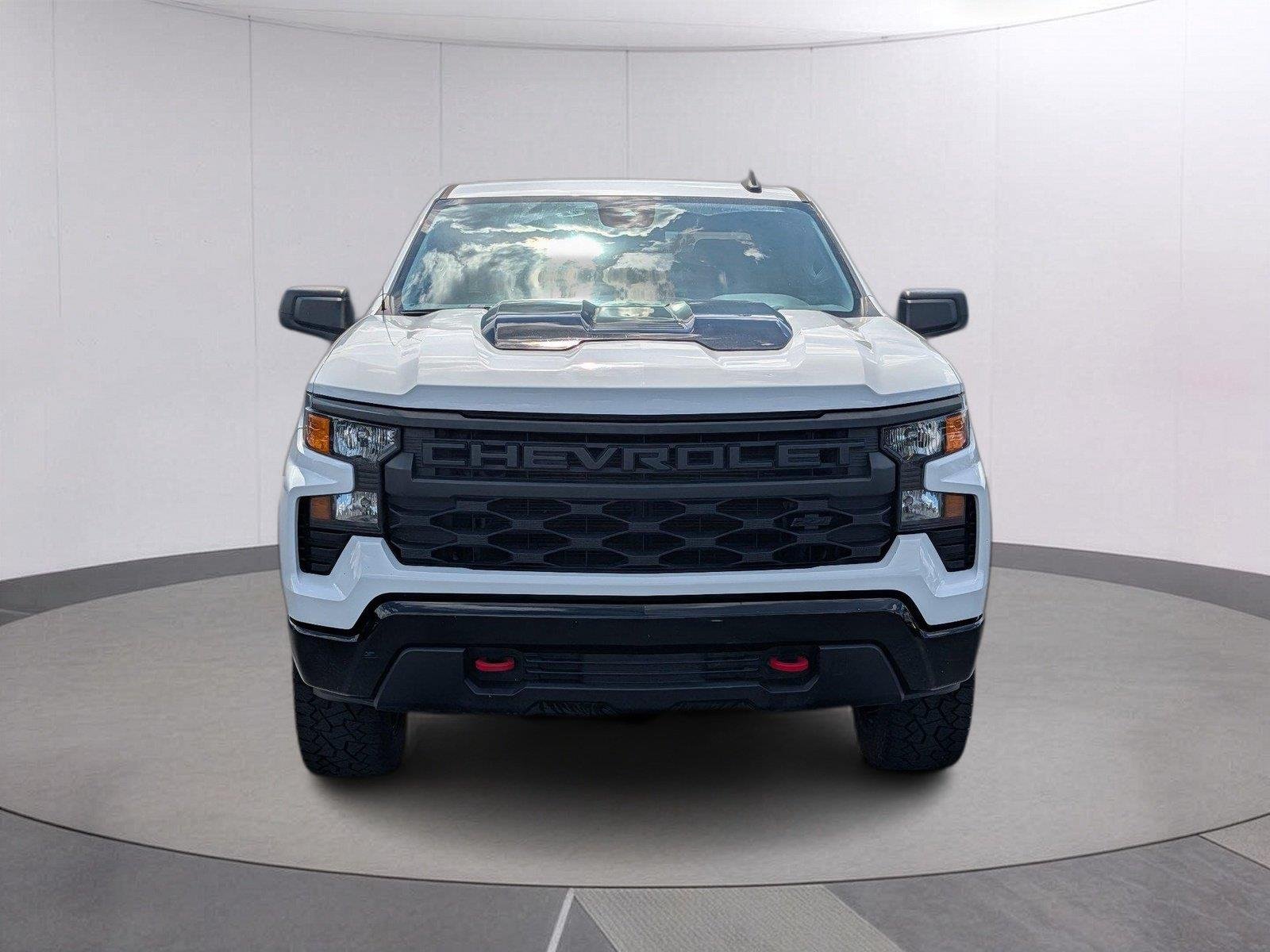 Used 2023 SUMMIT WHITE Chevrolet Custom Trail Boss image 9