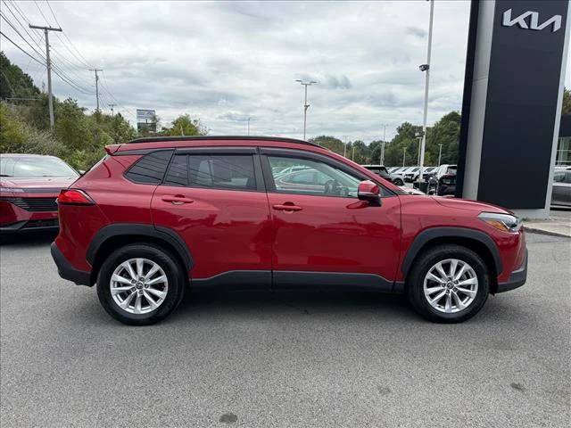 Used 2022 Red Toyota LE image 16