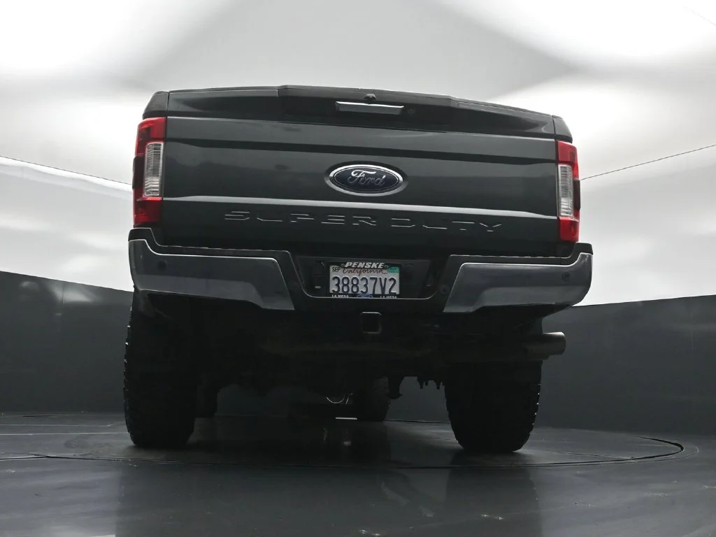 Used 2019 Gray Ford XLT image 43