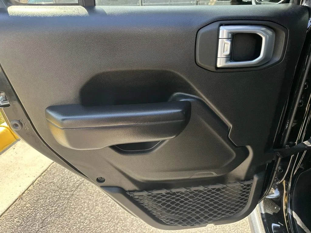 Used 2021 Black Jeep Willys image 17