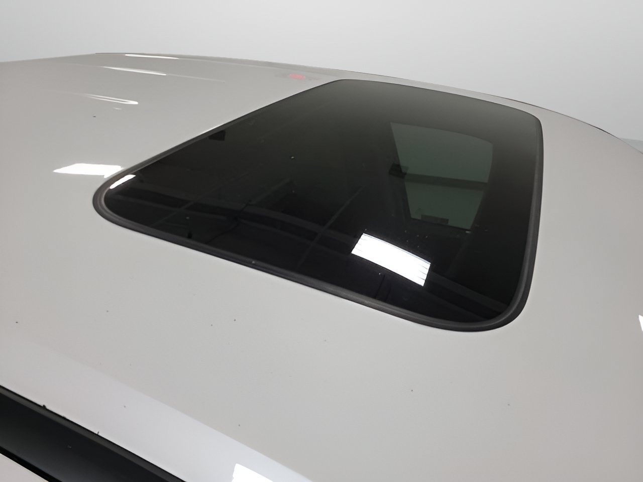 Certified Used 2023 Platinum White Pearl Honda AWD RTL image 46