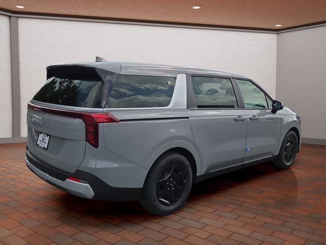 New 2027 White Kia LXS image 3