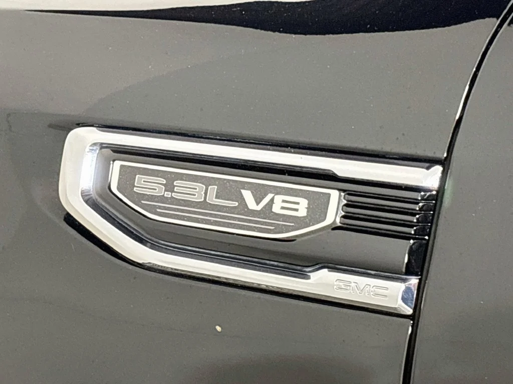 Used 2024 Black GMC SLT image 25