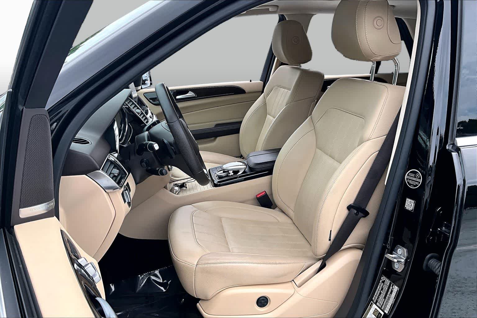 Used 2018 Obsidian Black Metallic Mercedes-Benz GLE 350 image 8